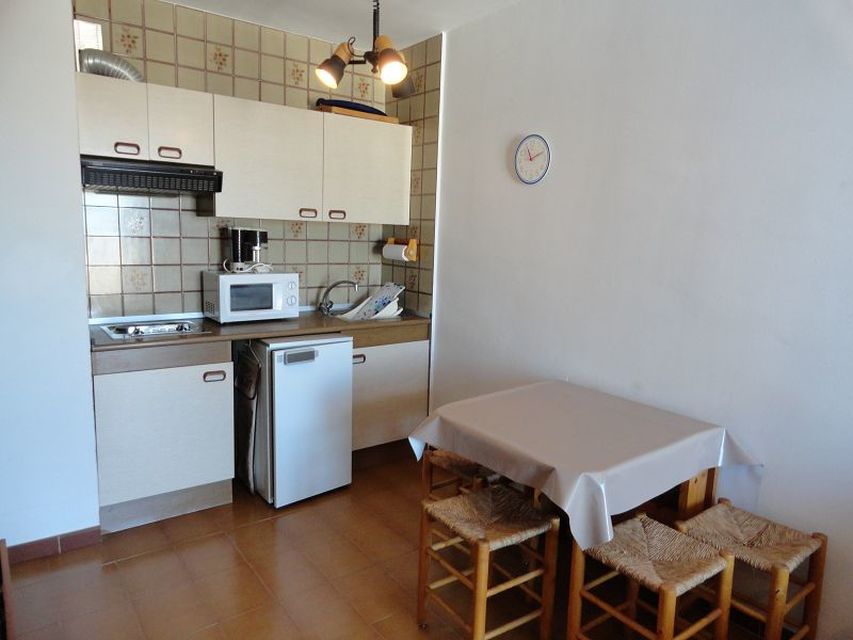 Empuriabrava, Studio for holiday rental in first sea line